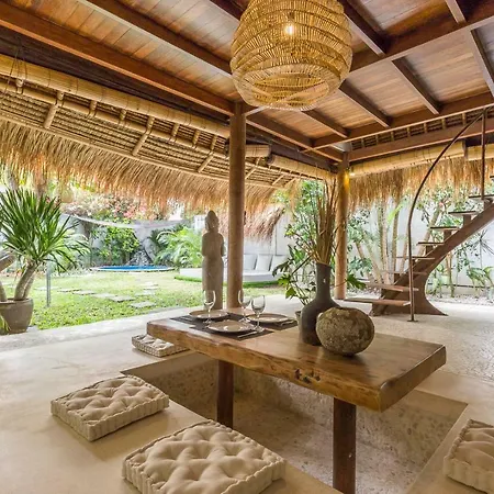 Eco Bamboo Bungalow 4 Villa