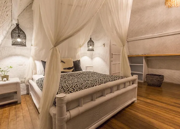 Eco Bamboo 4 *